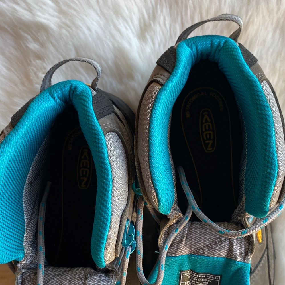 Keen Gray and Teal Outdoor Boots - Picture 5 of 6